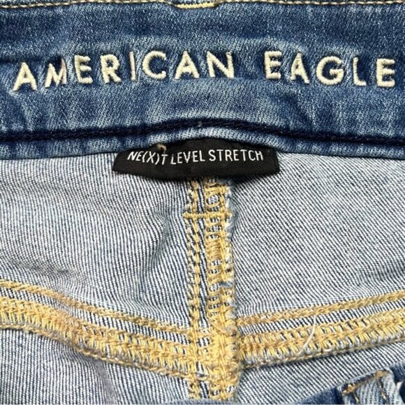 American Eagle Curvy Highest Rise Jegging Distressed Blue Light Wash Skinny Jean - Picture 6 of 8
